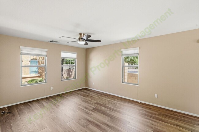 Building Photo - Beautiful Home in the Highly Desirable Lyon's Gate Community!