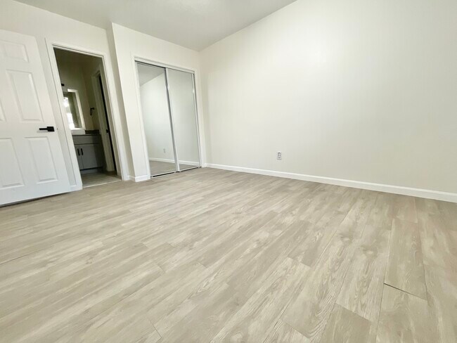 Foto del edificio - 504 Cora St