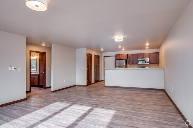 2 habitaciones, 1 baño, 1085 pies cuadrados, sala de estar - JRR Apartments