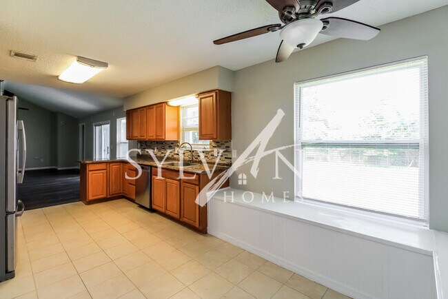 Foto del edificio - Gorgeous 3BR 2BA home with nice curb appeal