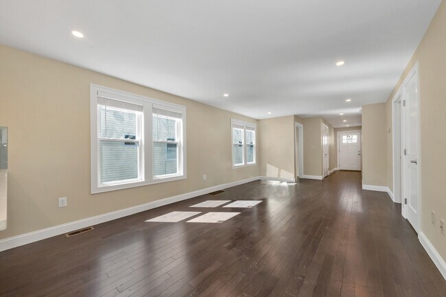 Foto del edificio - 43 Wright Ave