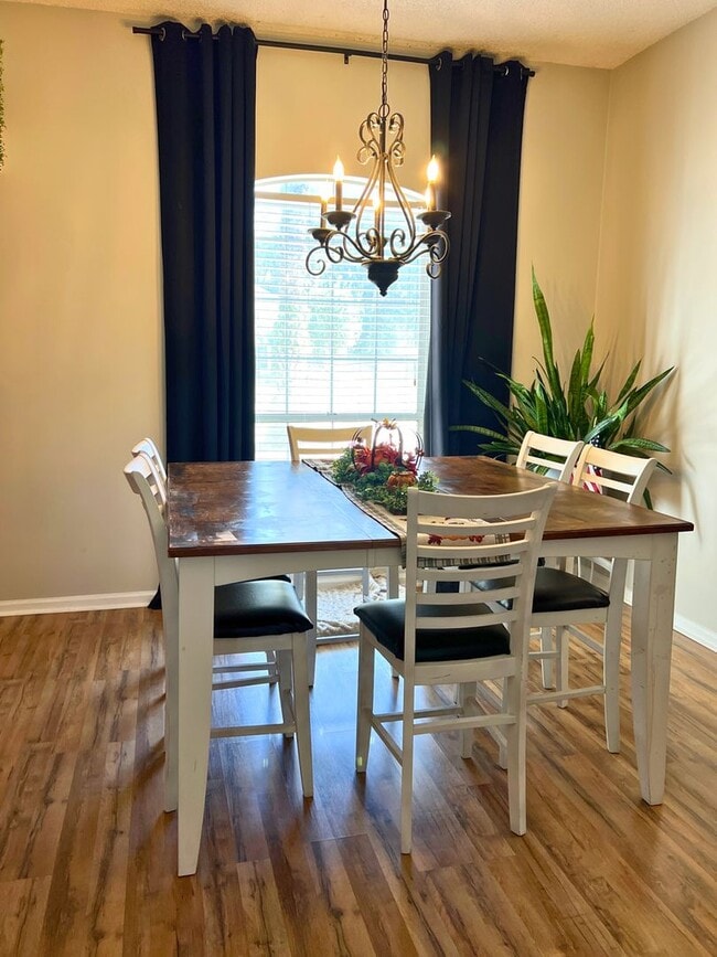 Building Photo - Charming 3-Bedroom, 2-Bath Home with Large...