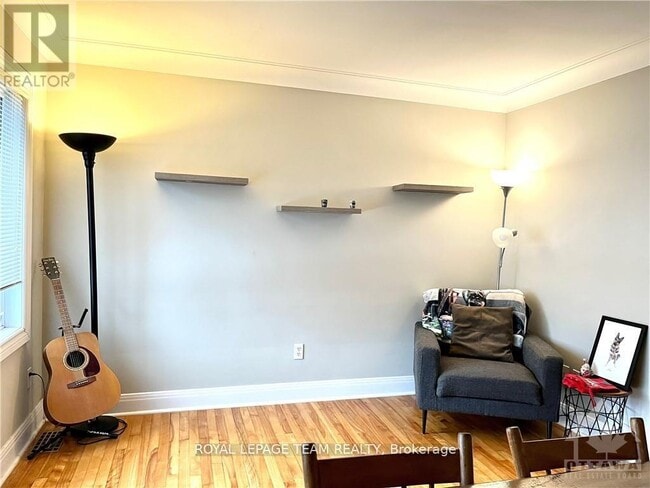 Building Photo - 1650 Alta Vista Dr