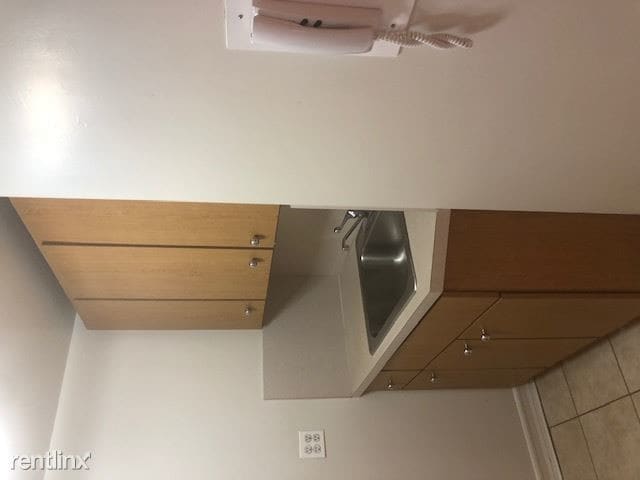 Building Photo - Studio, 1 bath  - 10311 68th Dr