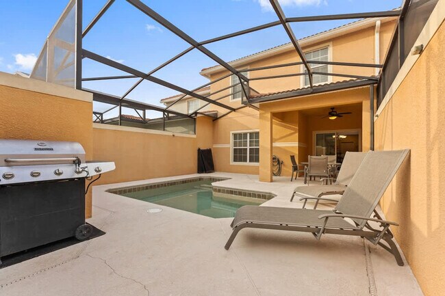 Foto del edificio - 8978 Majesty Palm Rd
