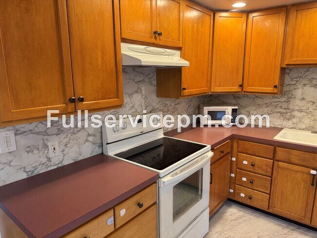 Foto del edificio - 607 106th Pl SW