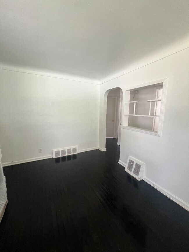 Foto del edificio - 329 W Pulaski St