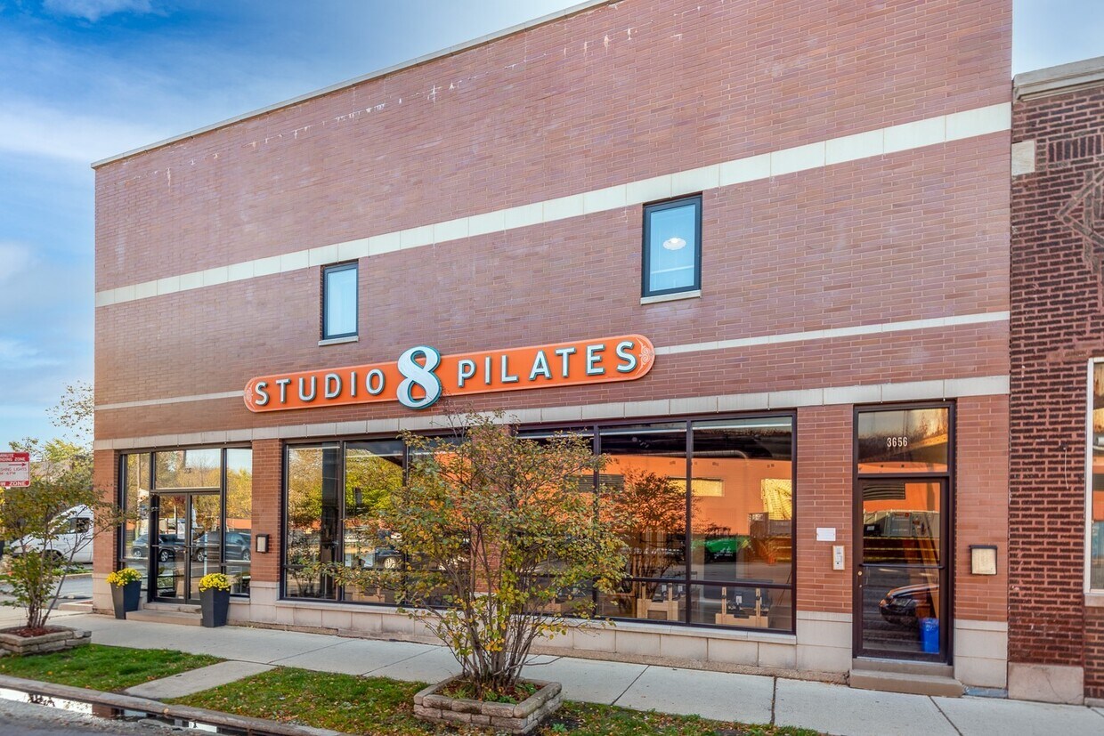 Foto principal - 3656 N Lincoln Ave