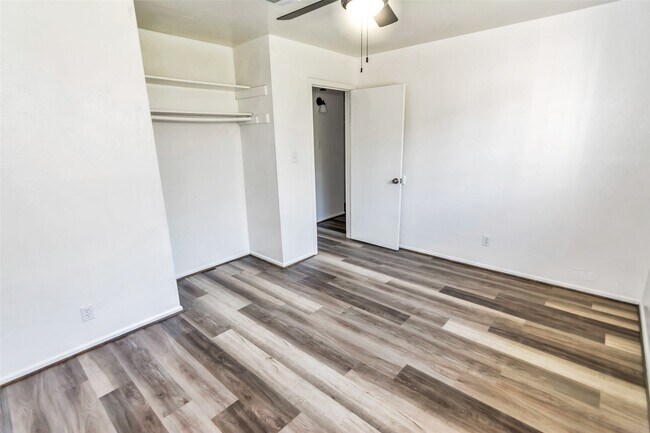 Foto del edificio - 7888 Gallahad St