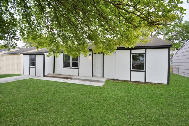 Foto del edificio - 9429 Fairland Dr