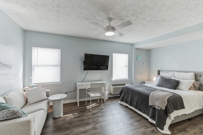 Foto del edificio - 216 Rose Ln