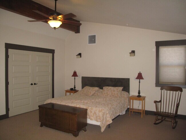 Foto del edificio - Live in Town