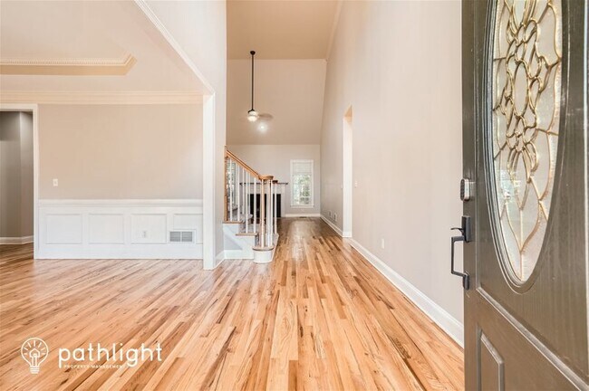 Foto del edificio - 2340 Wood Creek Court