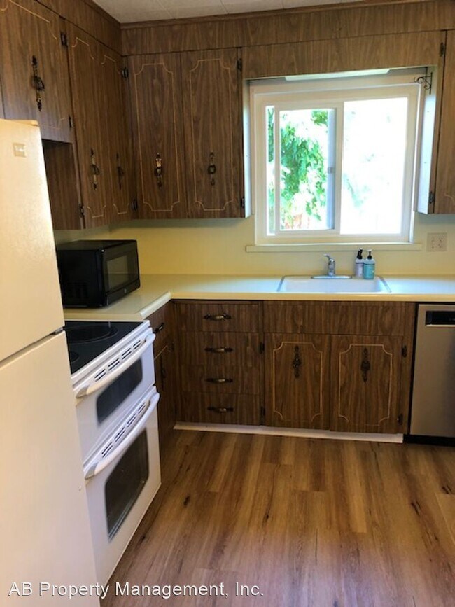 Building Photo - 3 br, 2 bath House - 3850 Dartmouth Way