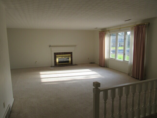 Building Photo - 6915 N Flamingo Ct