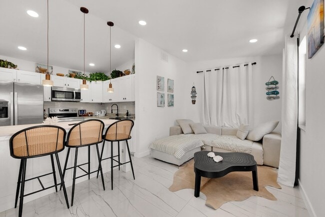 Foto del edificio - 1433 NE 53rd Ct