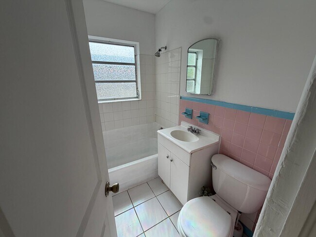 Photo - 1929 Thomas St (Hollywood, FL) Townhome