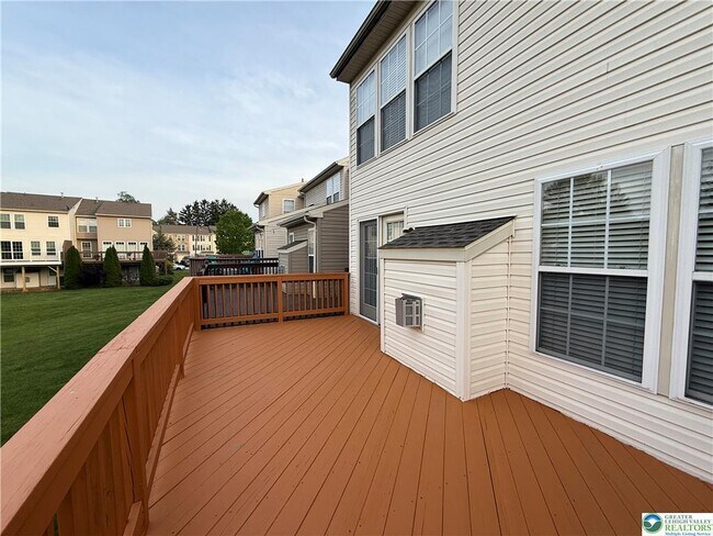 Building Photo - 4539 Jasmine Dr