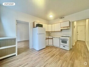 Building Photo - 200 W 109th St