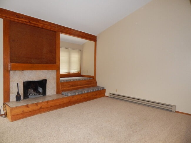 Building Photo - 3655 Teton Dr