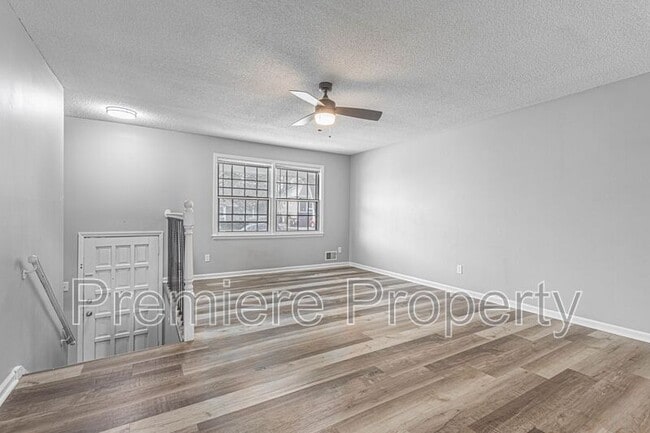 Building Photo - 11702 E 60 St