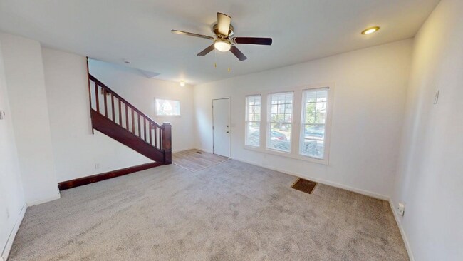 Building Photo - 239 S Harris Ave