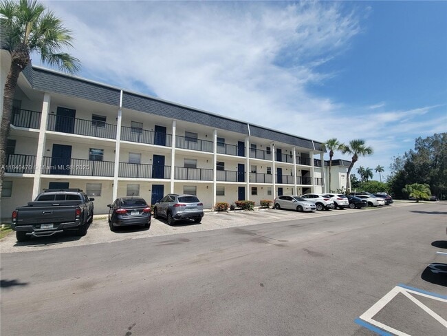 Building Photo - 5090 SW 64th Ave