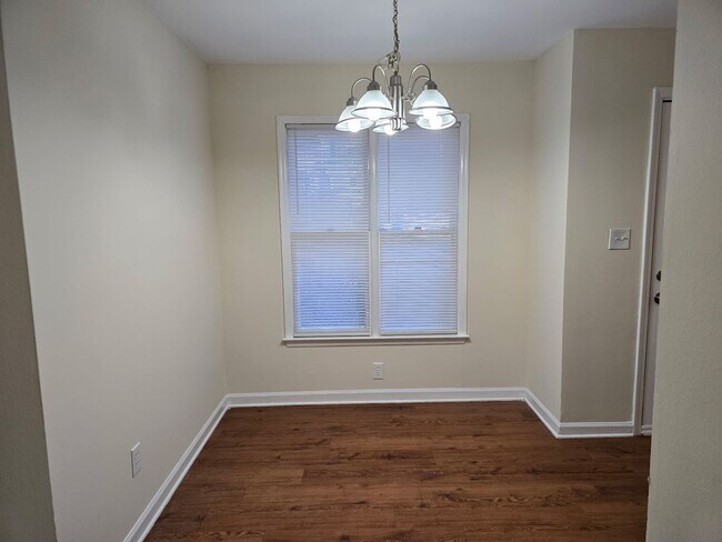 Foto del edificio - 1225 Oakplace Dr SW