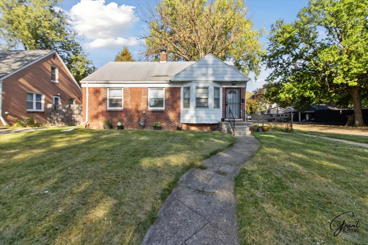 Foto principal - 3 bedroom ranch $1200