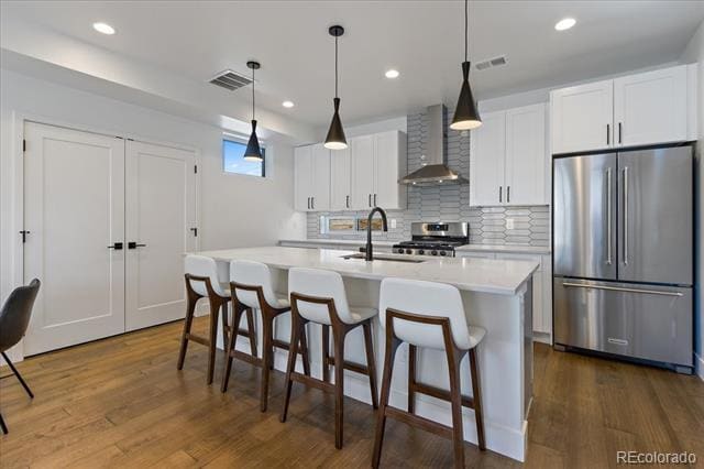 Building Photo - 2929 Lawrence St