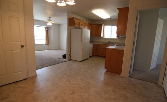 Foto del edificio - Newer 3 bedroom twin home in east Idaho Falls