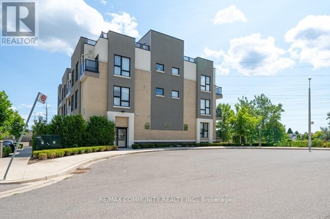 Building Photo - 515-515 Kingbird Grove