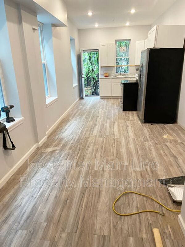 Foto del edificio - 128 N 53rd St