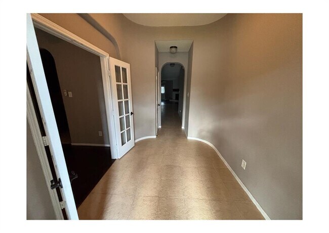 Building Photo - 15518 Huddleston Dr