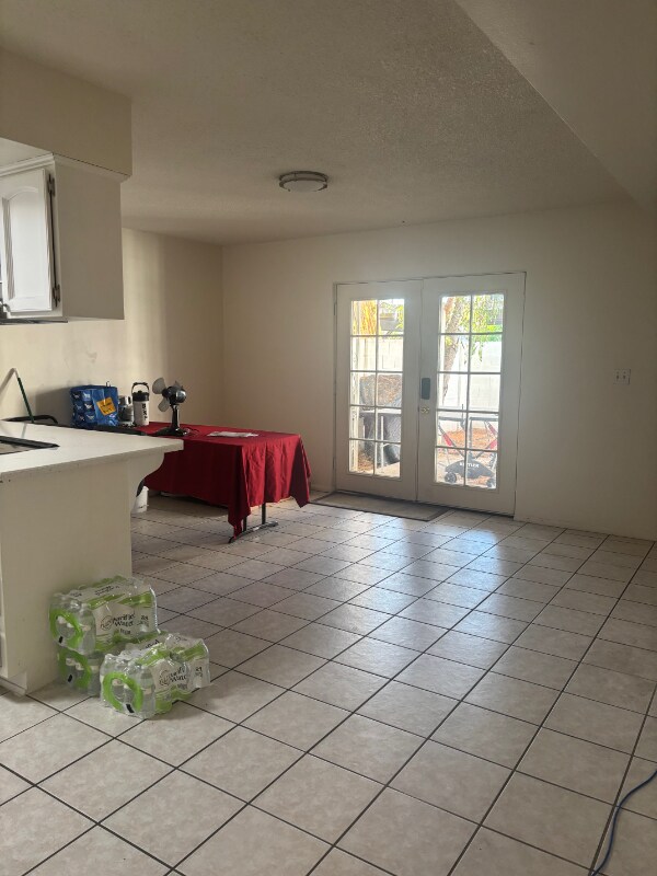 Foto del edificio - 619 N Pioneer Cir
