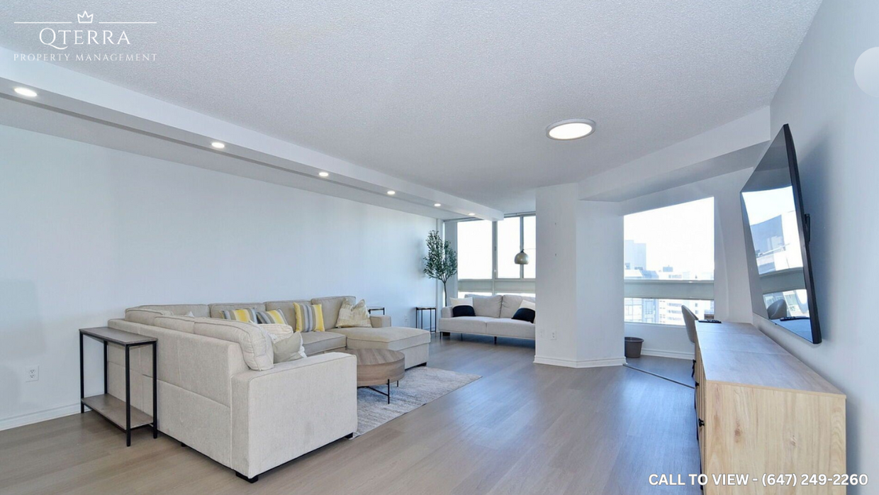 Photo principale - 3233 Eglinton Av E