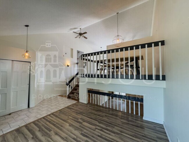Foto del edificio - 4030 Meadowdale Pl