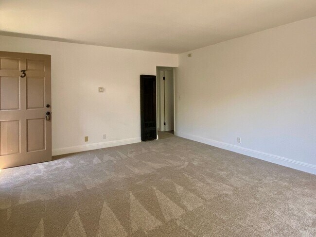 Foto del edificio - 4444 Hamilton Ave