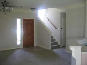 Building Photo - 6535 Woodland Oaks