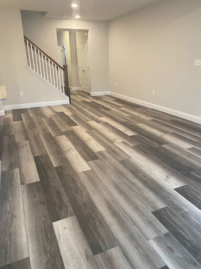 Foto del edificio - 3 br, 2.5 bath House - 8 HUBBARDTON COURT