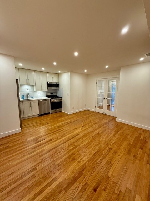 Living room - 700 Schuyler Ave