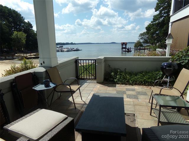 Foto principal - 17811 Half Moon Ln