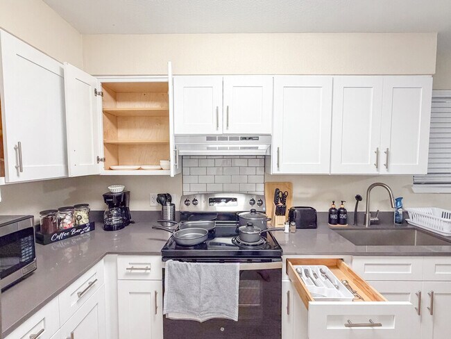 Foto del edificio - 1450 N Hwy 360