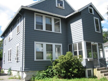 Primary Photo - 37 Underwood Ave