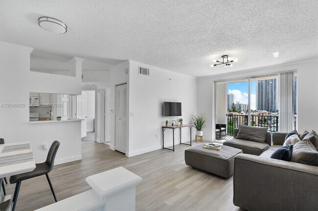 Foto del edificio - 17100 N Bay Rd