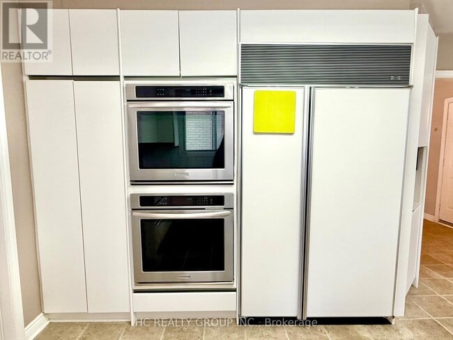 Photo du bâtiment - 54 Kentland Crescent