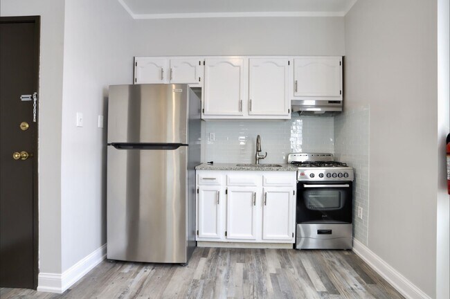 Foto del edificio - 4901 Murphy Pl