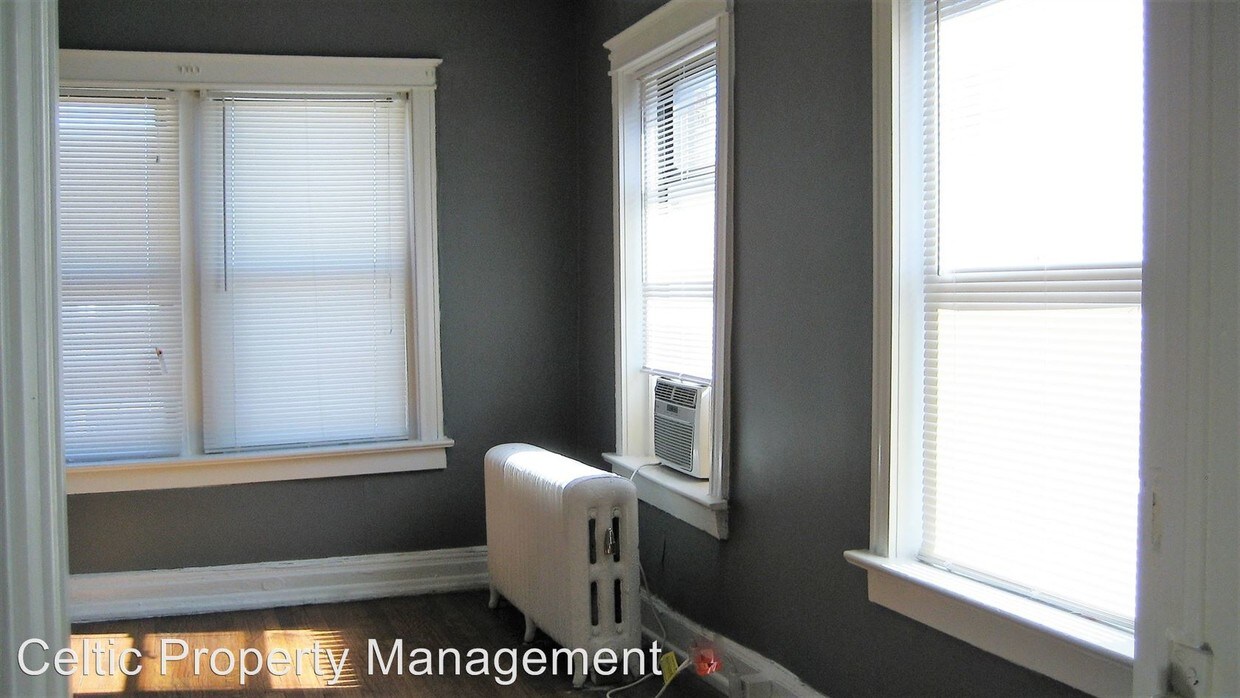 Foto principal - 3743 Washington St