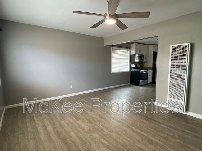Foto del edificio - 1357 Elm Ave