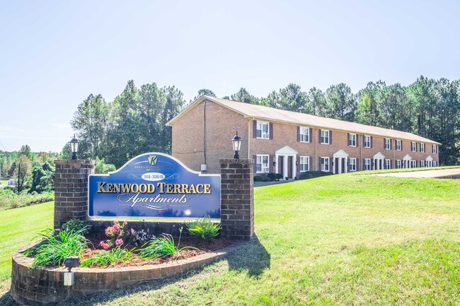 Foto del edificio - Kenwood Terrace Apartments